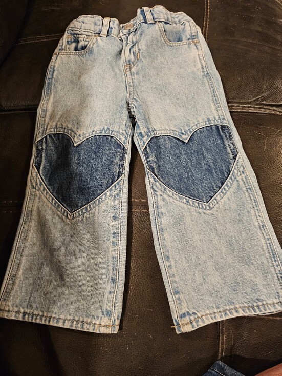 GAP Other - babyGap Toddler Girl Stride Jeans Light Wash Heart Knee Patches - Size 2T